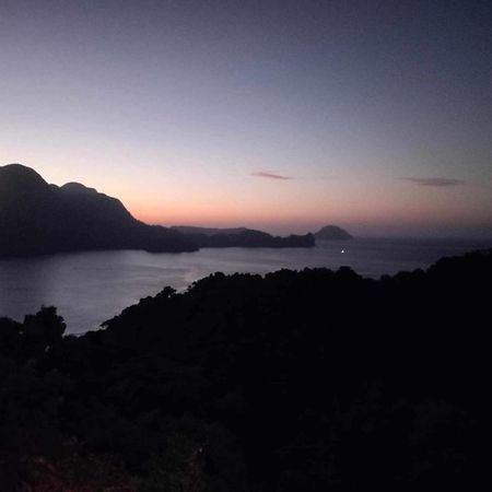 Paradise Budget Palawan Hostel Ел Нидо Екстериор снимка
