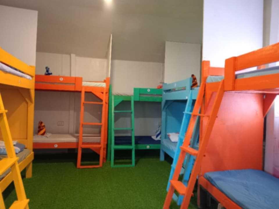 Paradise Budget Palawan Hostel Ел Нидо Екстериор снимка