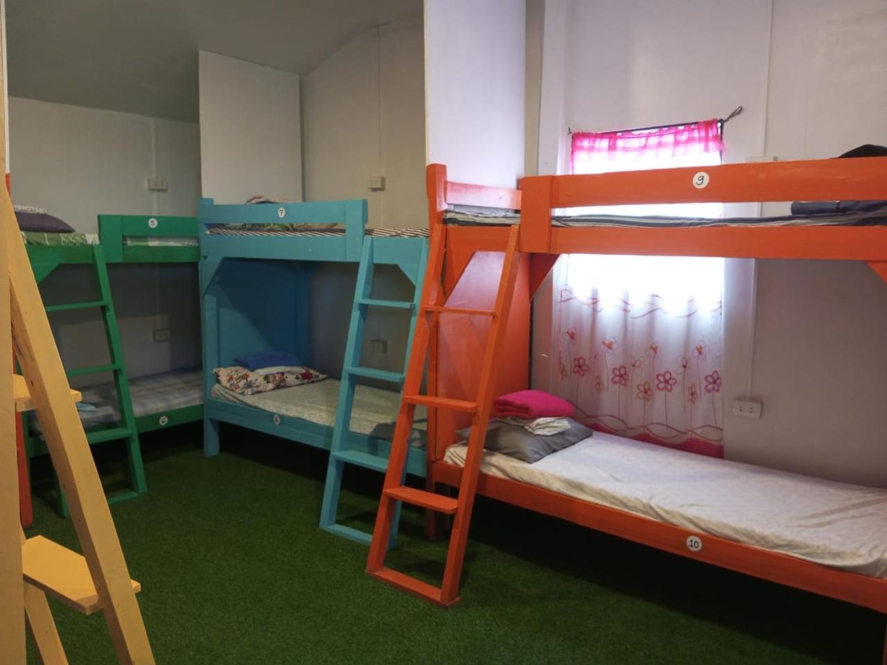 Paradise Budget Palawan Hostel Ел Нидо Екстериор снимка