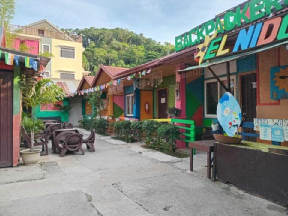 Paradise Budget Palawan Hostel Ел Нидо Екстериор снимка